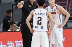 包含广东宏远训练开放日，今晨战术微调引欢呼，全明星赛在即，阵容厚度经受考验的词条