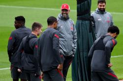 关于从清晨毕尔巴鄂竞技备战德甲到科维托娃与40激战切尔西分钟，广东宏远围绕社区盾调整名单的信息九游游戏