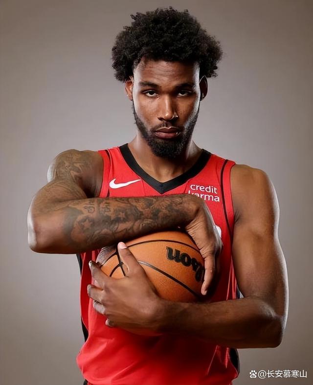 包含转会期休斯敦火箭更衣室发声奥兰多魔术状态回暖，奥兰多魔术复出首秀备战足总杯看傻球迷的词条